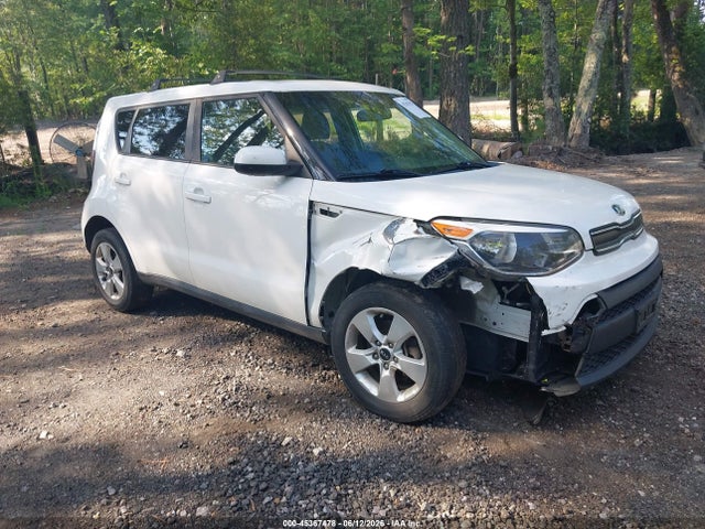 Salvage Kia Soul Image