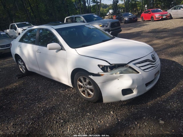 Salvage Toyota Camry Image