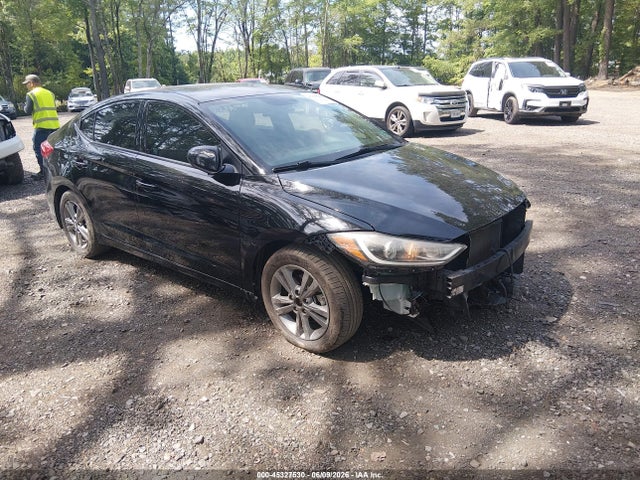 Salvage Hyundai ELANTRA Image