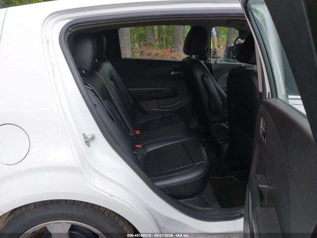 Chevrolet Sonic 2lz