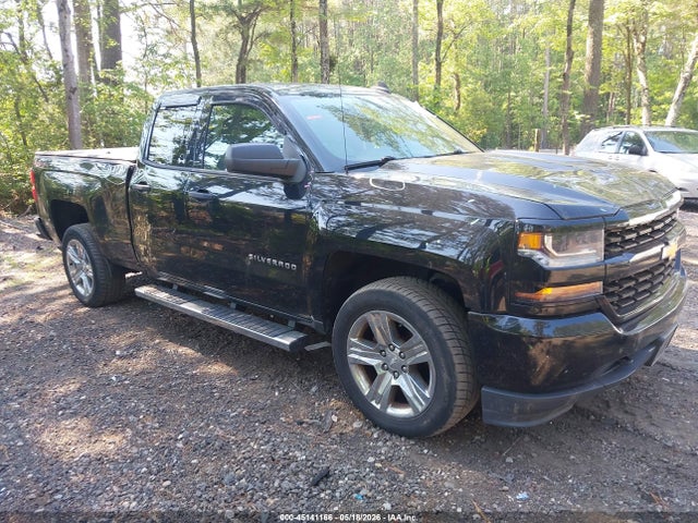 Salvage Chevrolet Silverado 1500 Image