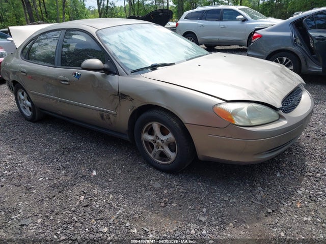 Salvage Ford Taurus Image