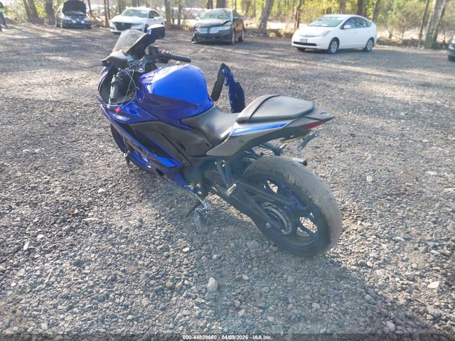 Yamaha Yzfr3 A