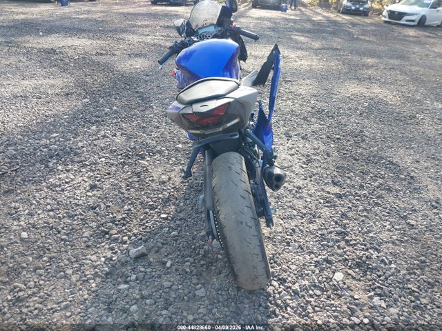 Yamaha Yzfr3 A