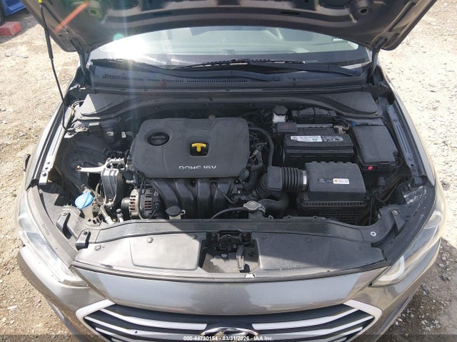 Hyundai ELANTRA Sel