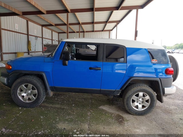 Toyota FJ Cruiser