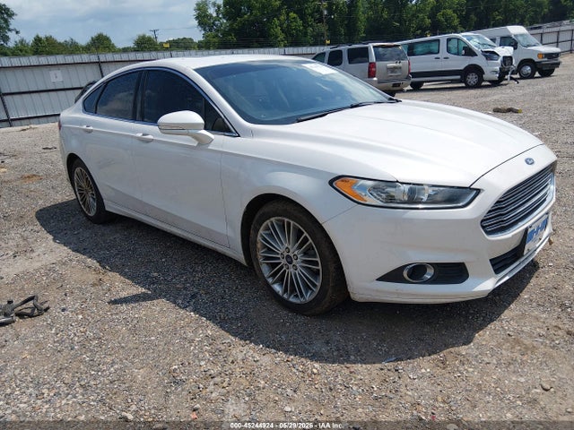 Salvage Ford Fusion Image