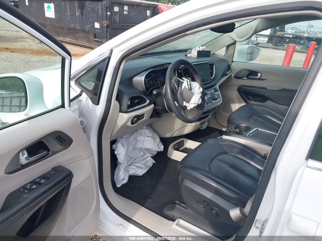 Chrysler Pacifica Touring L