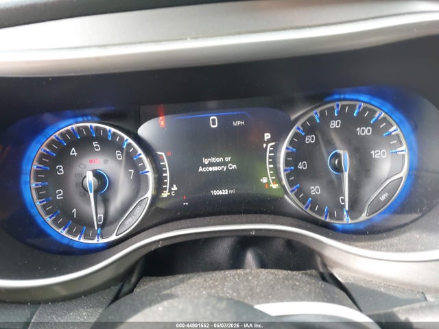 Chrysler Pacifica Touring L