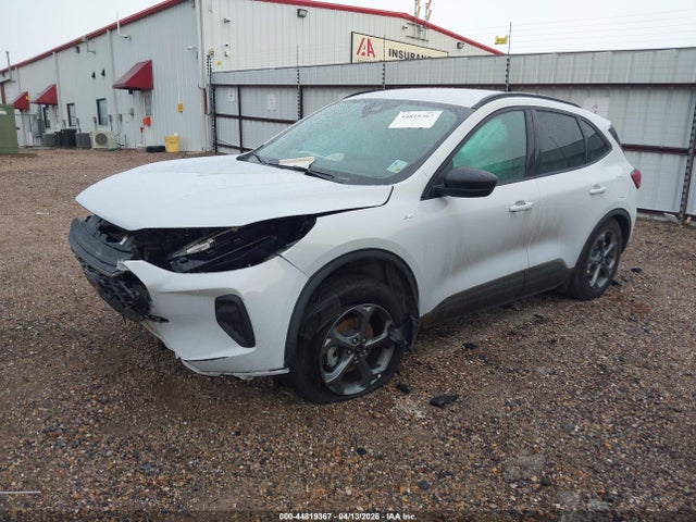 Ford Escape St-line