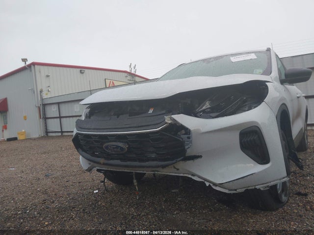 Ford Escape St-line