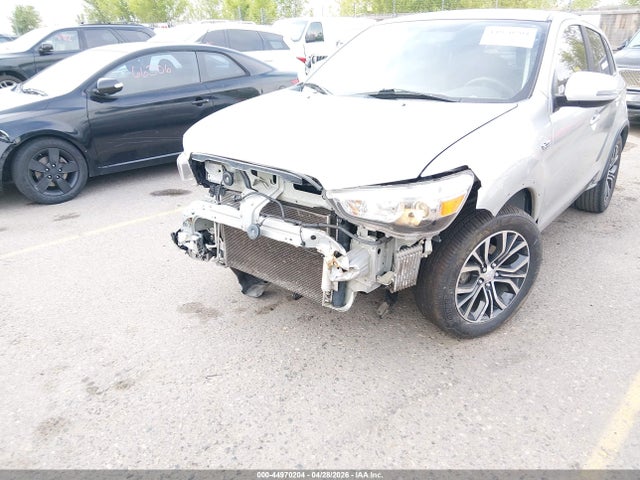 Mitsubishi Outlander 2.0 Es