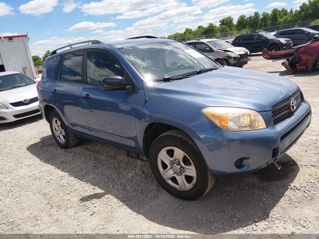 Salvage Toyota RAV4 Image
