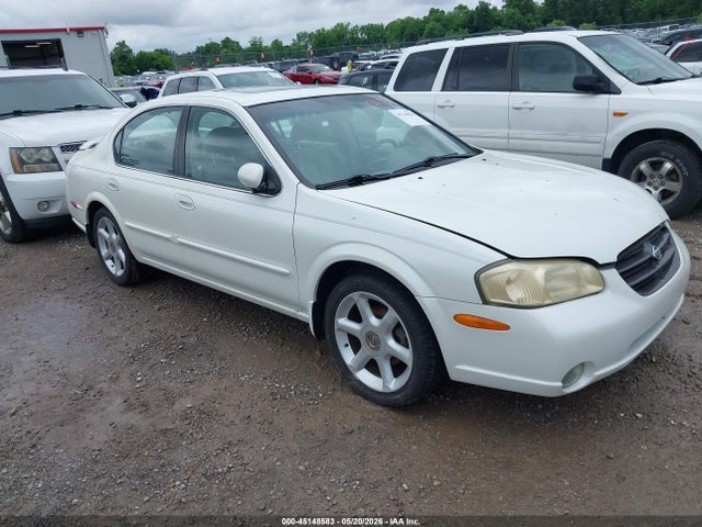 Salvage Nissan Maxima Image