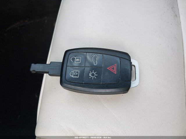 Volvo C70 T5
