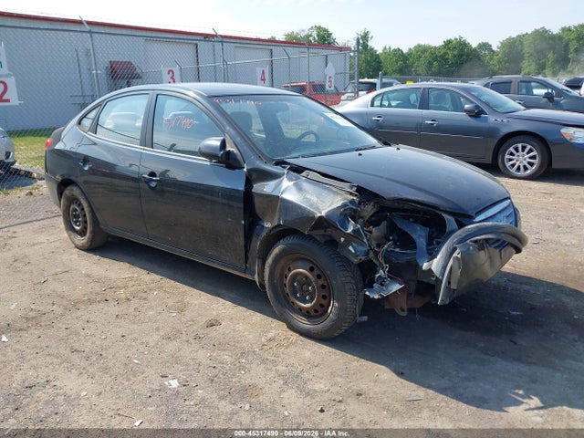Salvage Hyundai ELANTRA Image