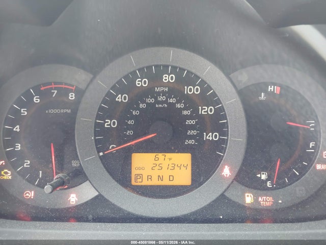 Toyota RAV4 Base V6
