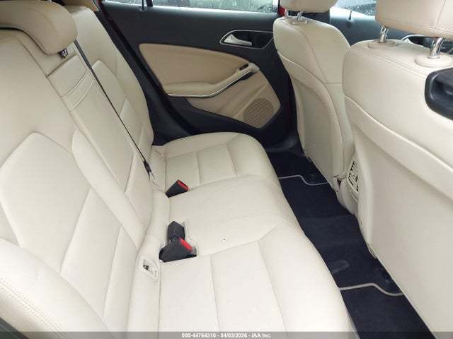 Mercedes-Benz GLA 4matic