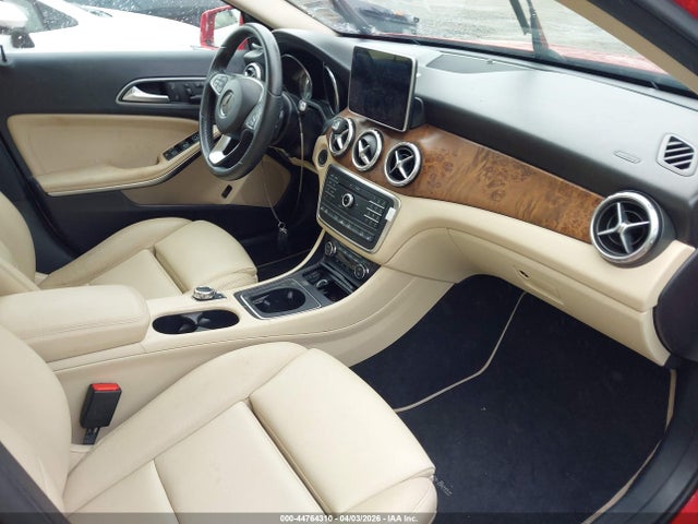 Mercedes-Benz GLA 4matic