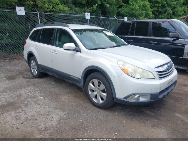 Salvage Subaru Outback Image