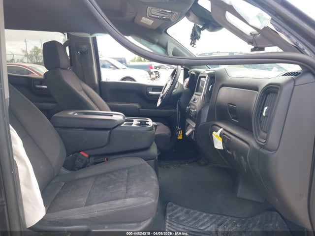 Chevrolet Silverado 1500 2wd  Short Bed Custom