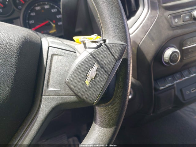 Chevrolet Silverado 1500 2wd  Short Bed Custom