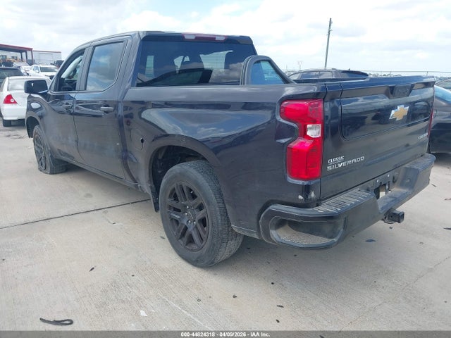 Chevrolet Silverado 1500 2wd  Short Bed Custom