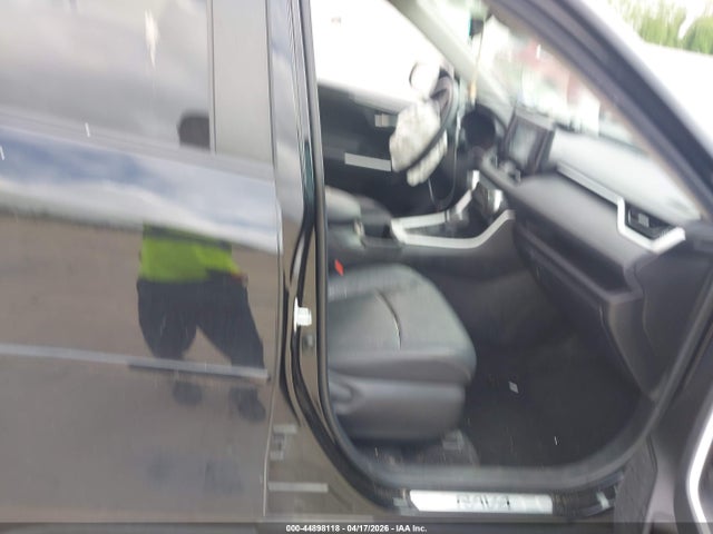 Toyota RAV4 Xle Premium