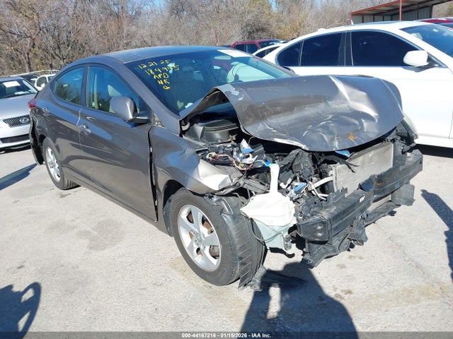 Salvage Hyundai ELANTRA Image