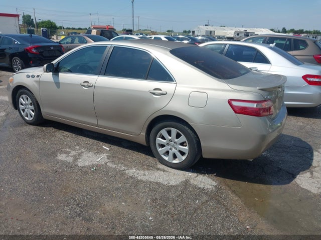 Toyota Camry Xle V6