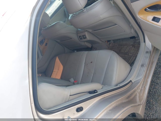 Toyota Camry Xle V6