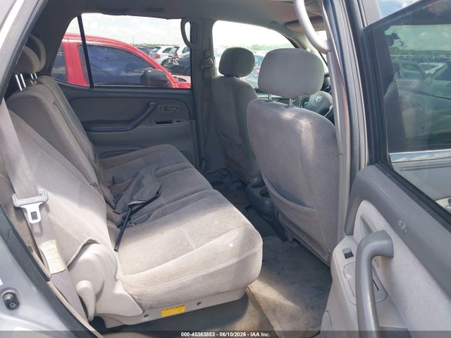 Toyota Sequoia Sr5 V8