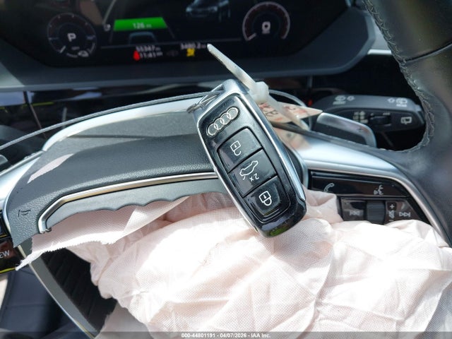 Audi e-tron Premium Quattro