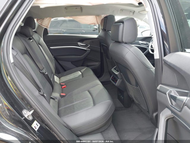 Audi e-tron Premium Quattro