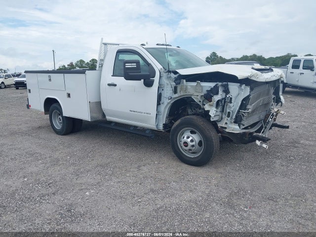 Salvage General Motors Sierra 3500hd Chassis Image