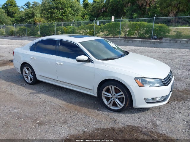 Salvage Volkswagen Passat Image