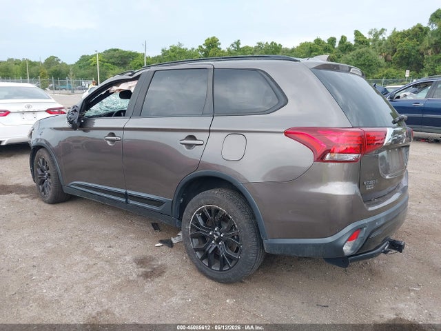 Mitsubishi Outlander Le