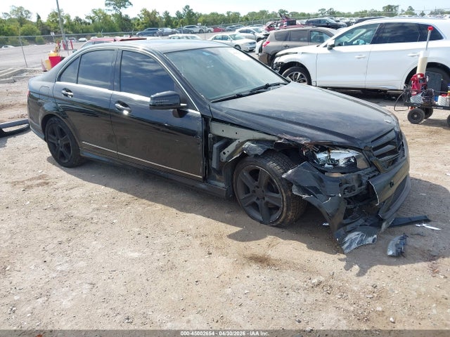 Salvage Mercedes-Benz C-Class Image