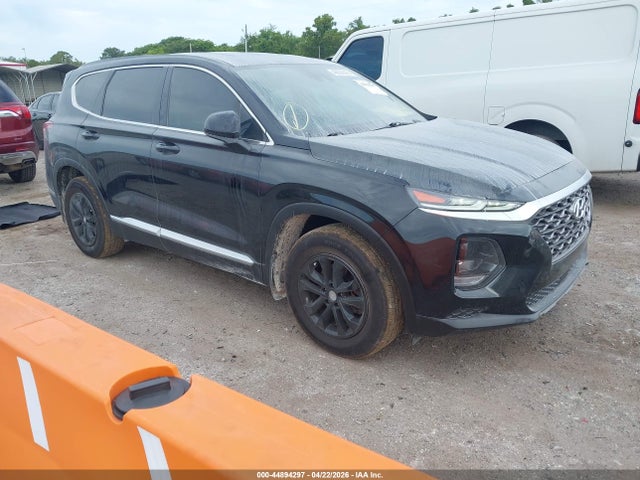 Salvage Hyundai SANTA FE Image