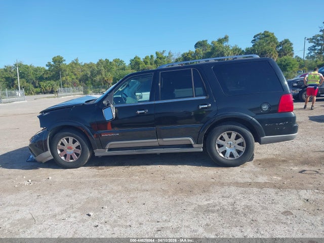 Lincoln Navigator