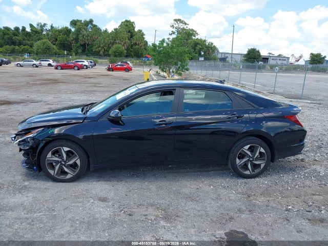 Hyundai ELANTRA Sel