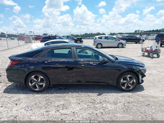 Hyundai ELANTRA Sel