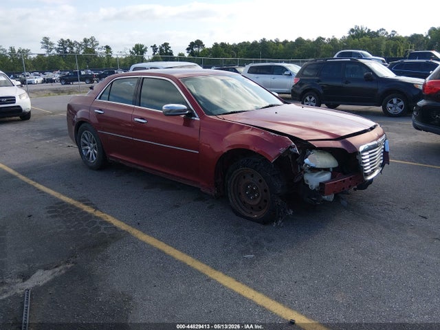 Salvage Chrysler 300 Image