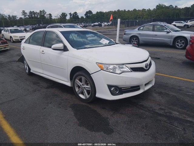 Salvage Toyota Camry Image