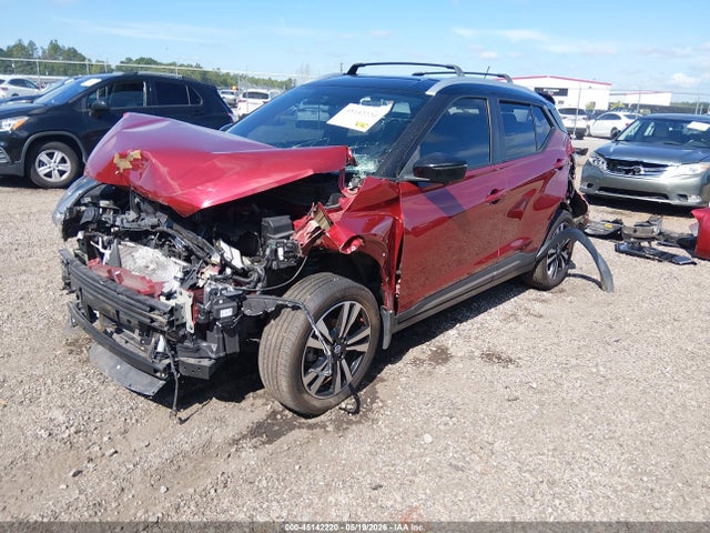 Nissan Kicks Sr