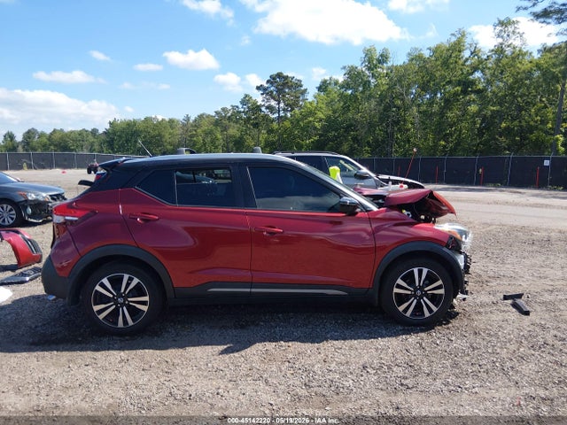 Nissan Kicks Sr