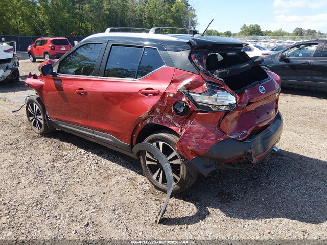 Nissan Kicks Sr