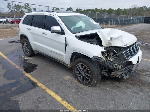 Salvage Jeep Grand Cherokee Image