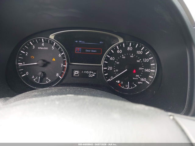 Nissan Pathfinder Sv