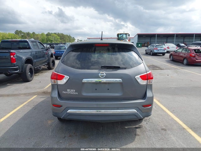Nissan Pathfinder S